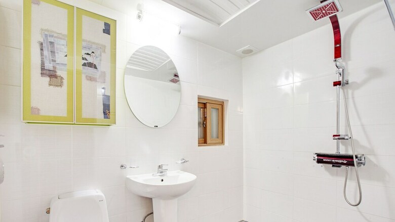 Apartamentos Geoje Oceancaptain Pension