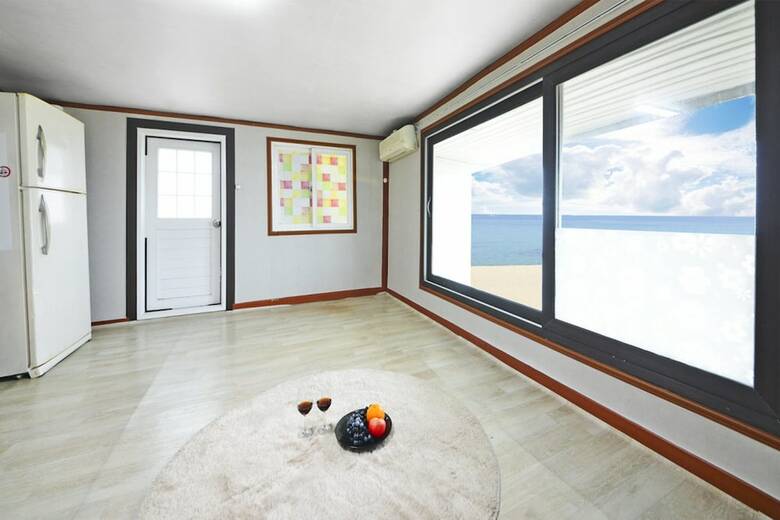 Sea Of Sun Pension