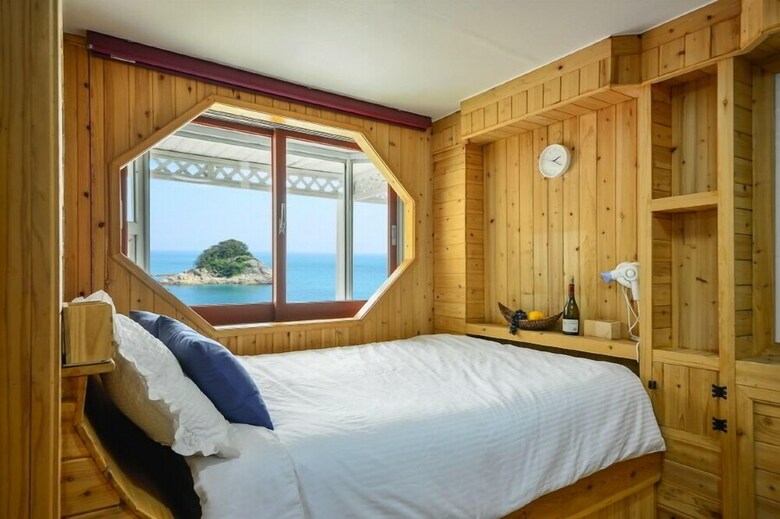 Geoje Santorini Pension