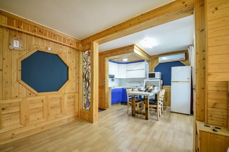 Geoje Santorini Pension