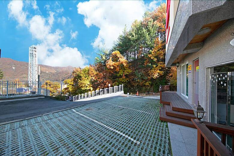 Nami Island Herb Pension