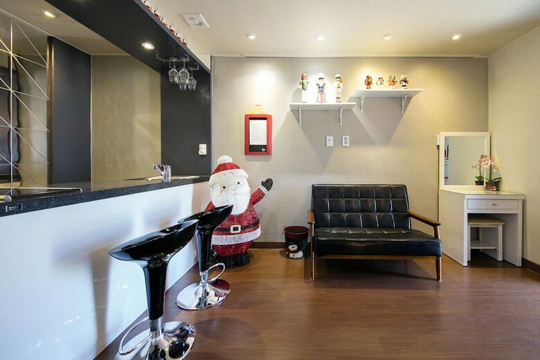 Apartamentos Christmaspension Pet Pension