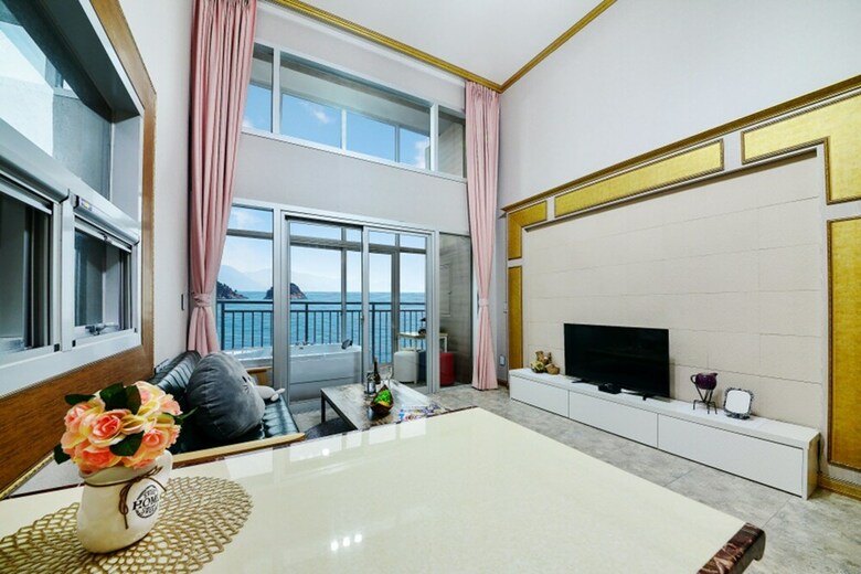 Yeosu Feeling Pet Pension