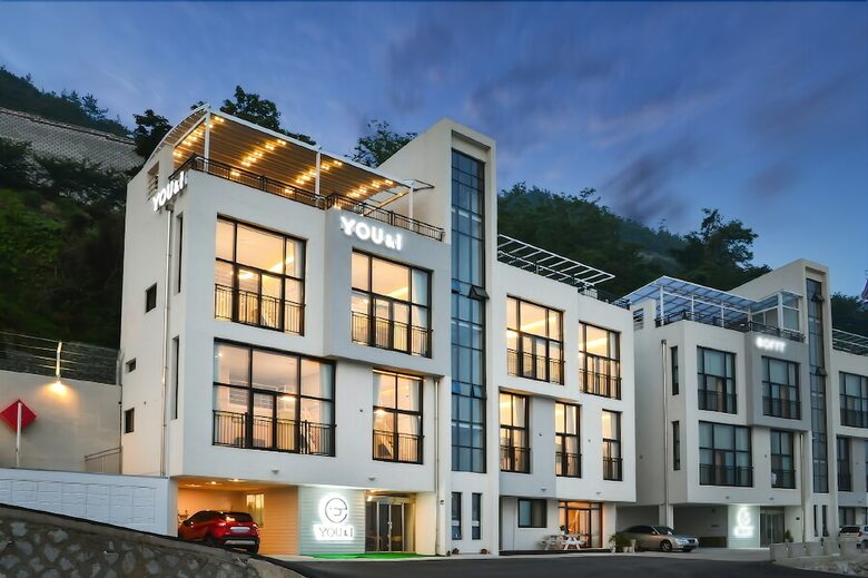 Apartamentos Yeosu Alamer Pension