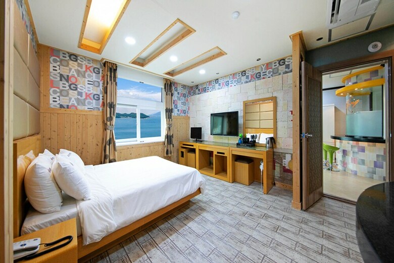 Apartamentos Yeosu The King Pension