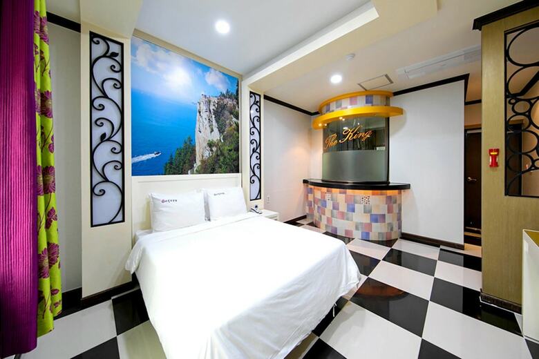 Apartamentos Yeosu The King Pension