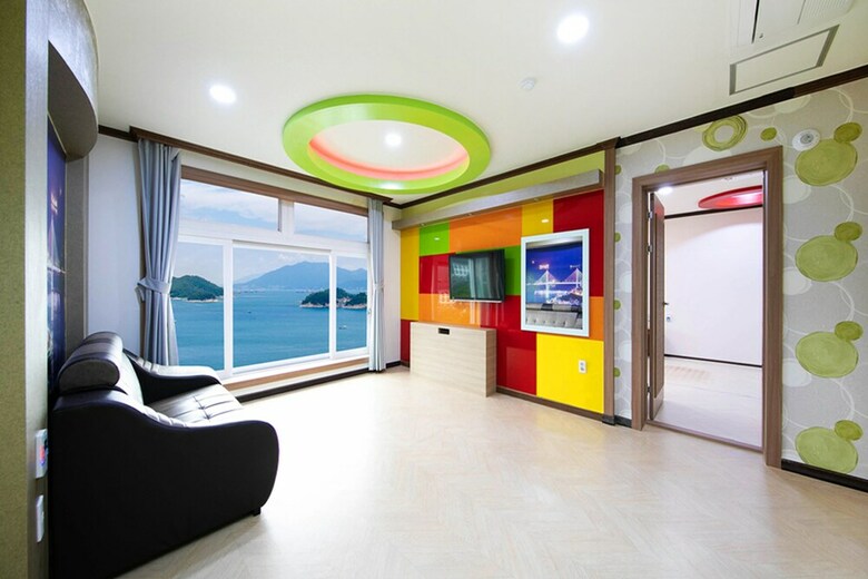 Apartamentos Yeosu The King Pension