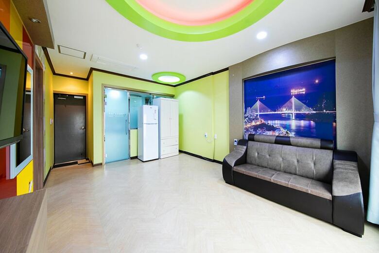 Apartamentos Yeosu The King Pension
