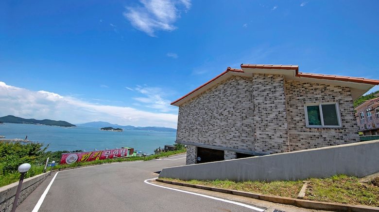 Apartamentos Yeosu The King Pension