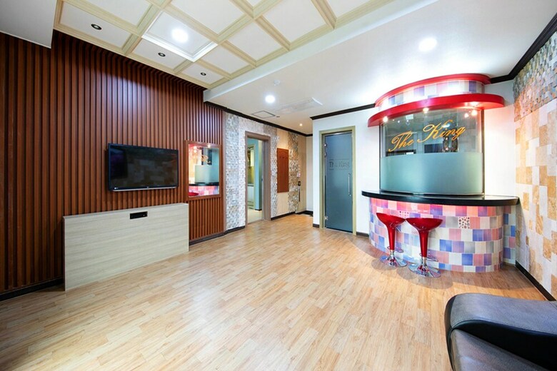 Apartamentos Yeosu The King Pension
