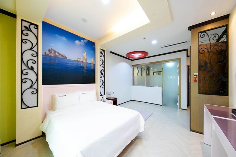 Apartamentos Yeosu The King Pension