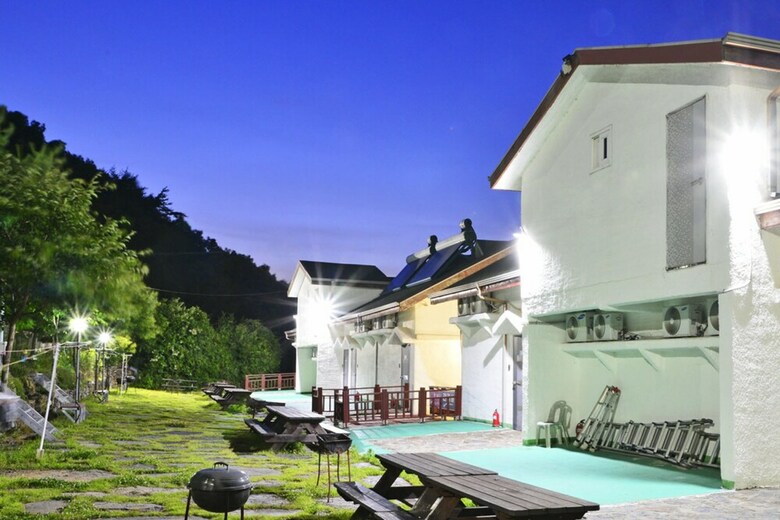 Pension Tongyoung Macalops