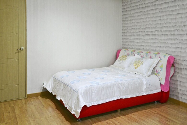 Pension Tongyoung Macalops