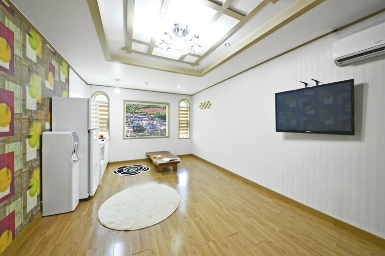 Pension Tongyoung Macalops