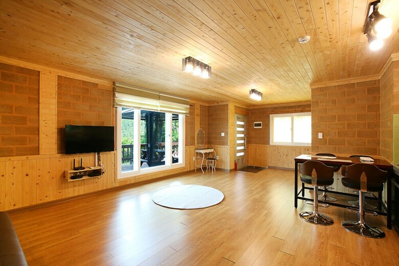 Pension Hongcheon Stone Brown