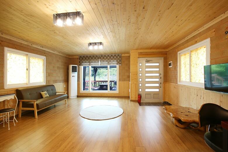 Pension Hongcheon Stone Brown