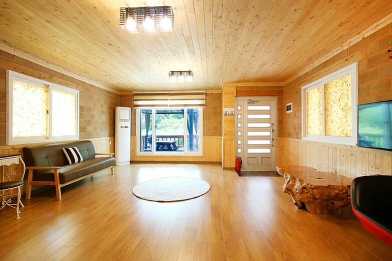 Pension Hongcheon Stone Brown