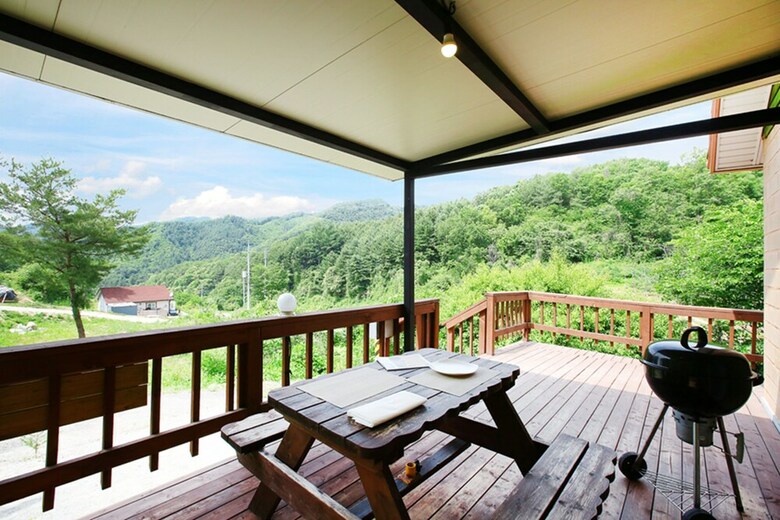 Pension Hongcheon Stone Brown