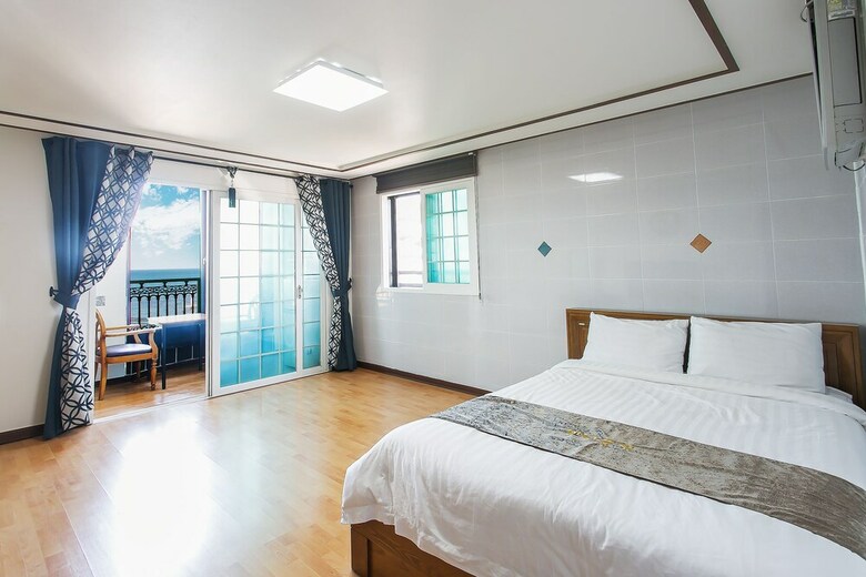 Jeju Ocean View Pension