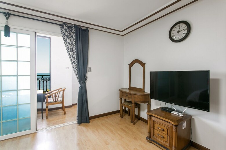 Jeju Ocean View Pension