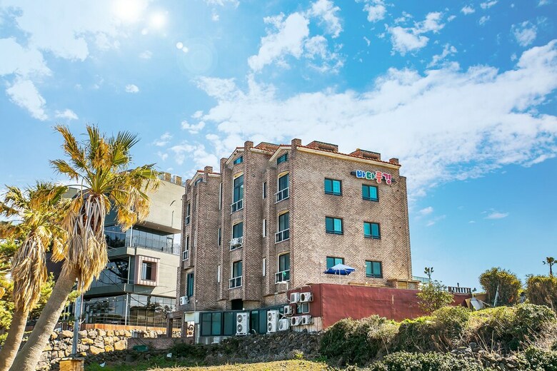 Jeju Ocean View Pension