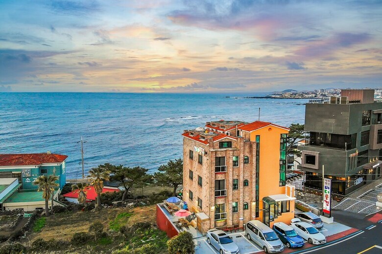 Jeju Ocean View Pension