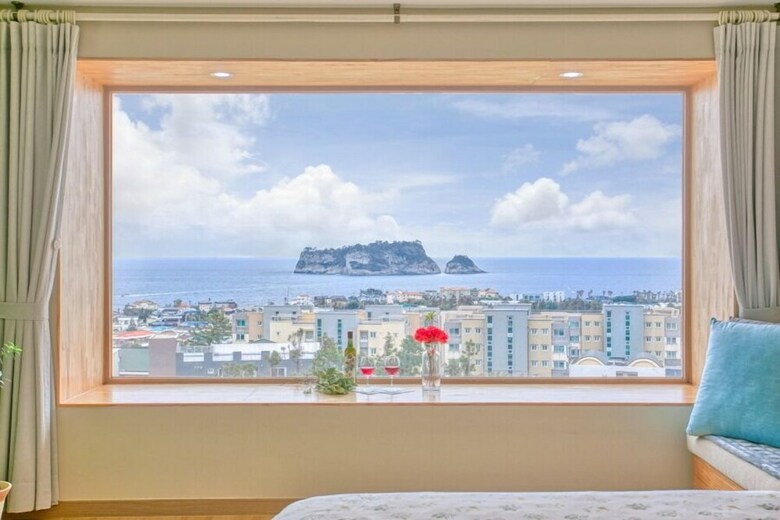 Jeju Ivy Terrace Pension