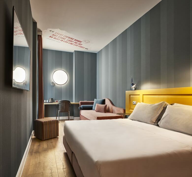The Modernist Hotel