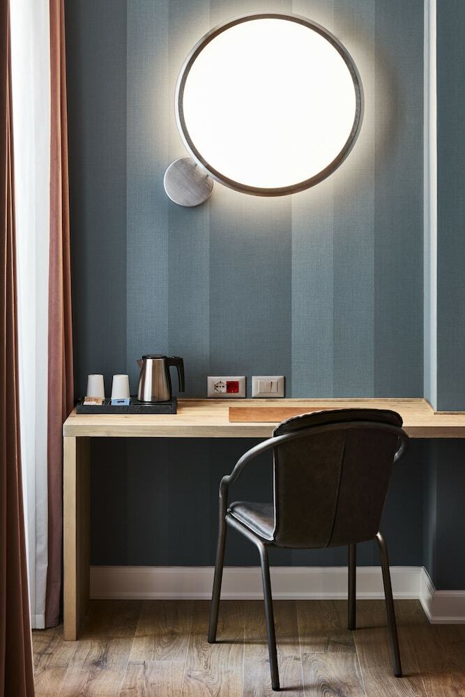The Modernist Hotel