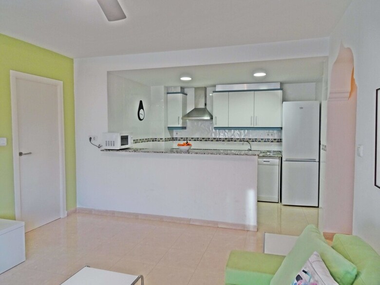 Apartamentos Almirante 3�