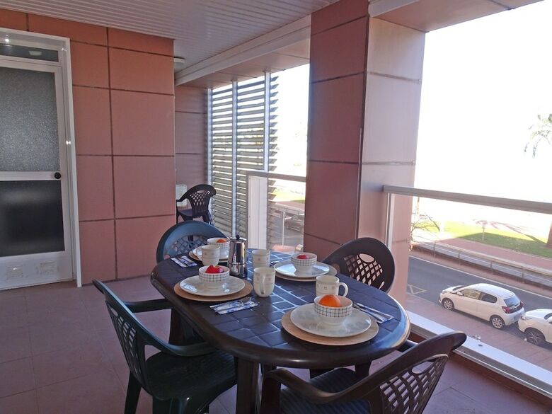 Apartamentos Capri 1� - 2� - 6�