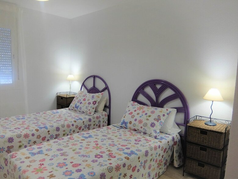 Apartamentos Poligono 9 - Escalera A - 1�