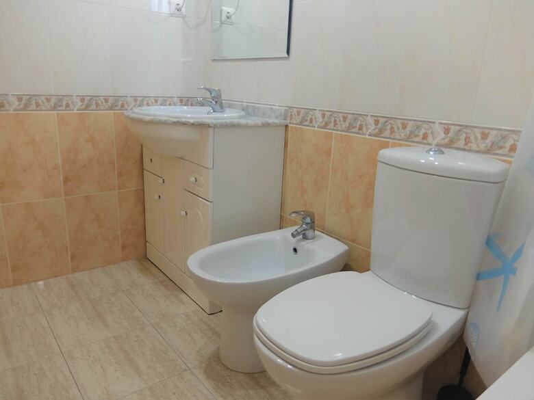 Apartamentos Poligono 9 - Escalera A - 1�