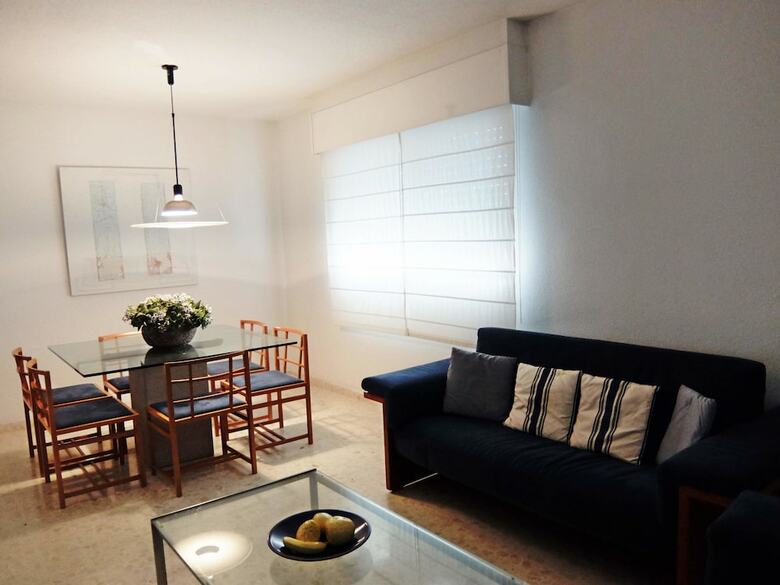 Apartamentos Parque 8 - 9� - 2� - 4� (6/7) (S�lo Familias)