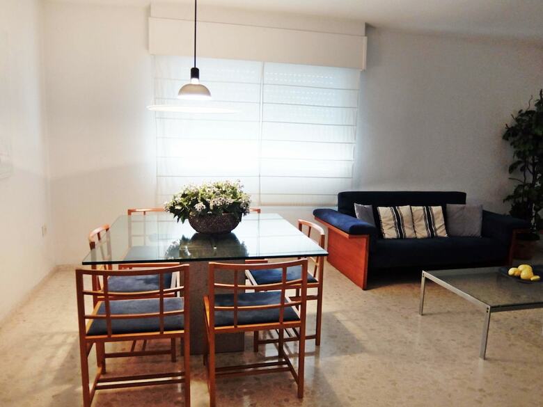 Apartamentos Parque 8 - 9� - 2� - 4� (6/7) (S�lo Familias)