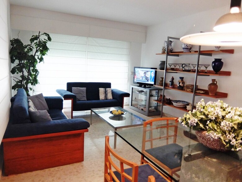 Apartamentos Parque 8 - 9� - 2� - 4� (6/7) (S�lo Familias)