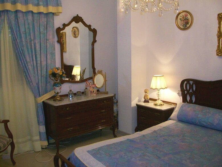 Apartamentos Sorolla 6� - 26 (S�lo Familias)