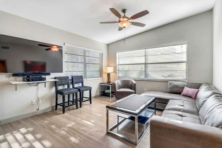 Modern Fort Myers Bungalow