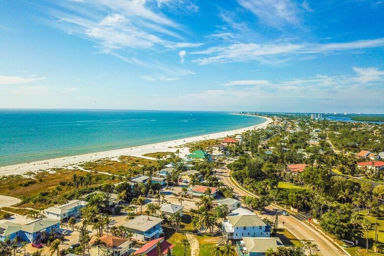 Updated Fort Myers Beach House