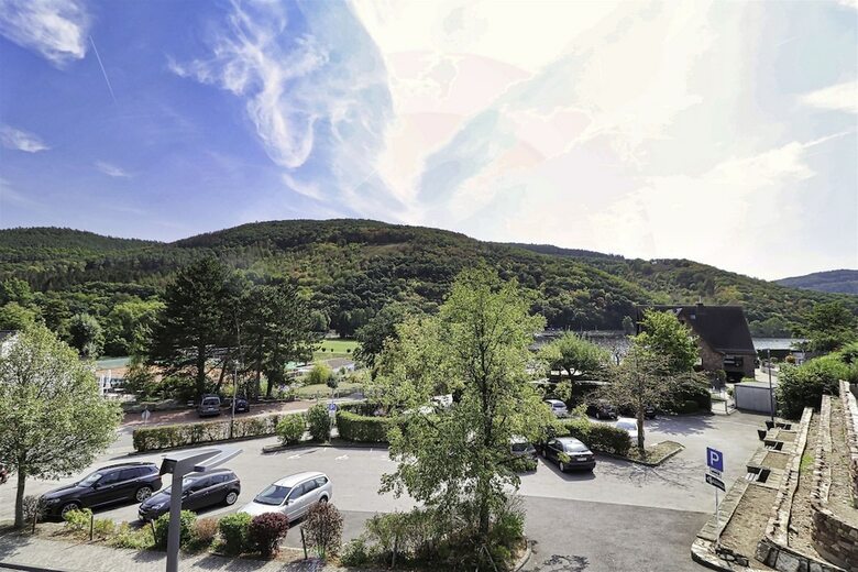 Green Seeblick Hotel & Hostel