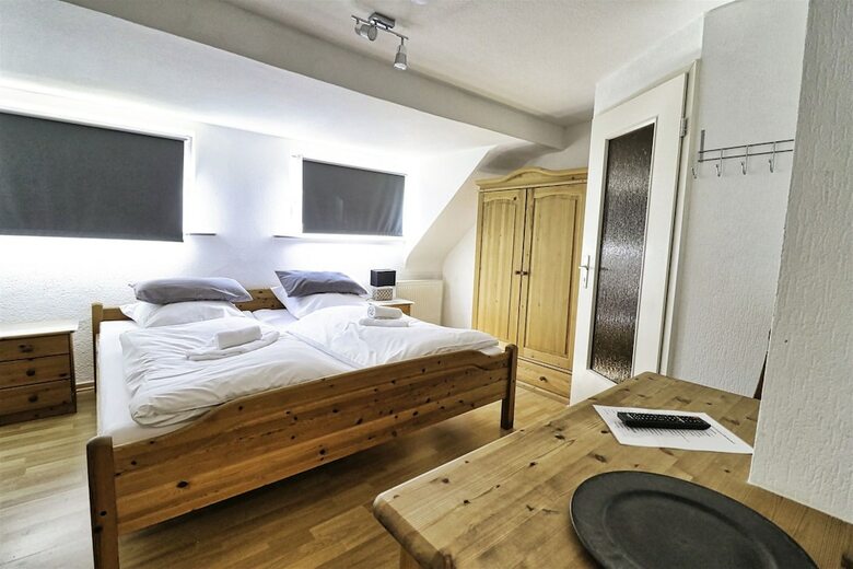 Green Seeblick Hotel & Hostel