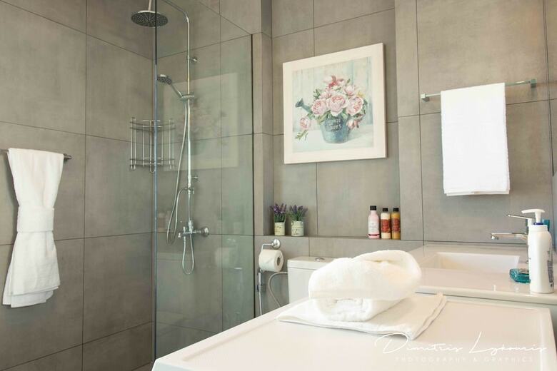 Beautiful And Spacious Apartment - Athens Downtown