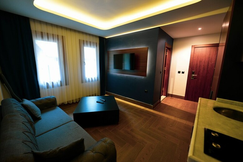Kibar Suite Hotel