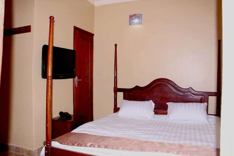 Hotel Lyden Cottages