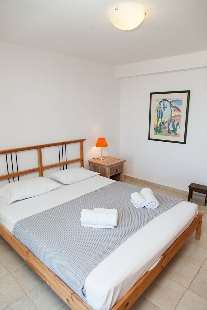 Villa Karthea II