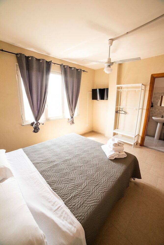 Bed & Breakfast Departure Rooms&hostels