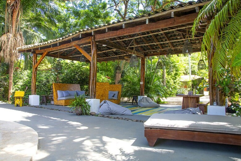 Hotel Libelula Lounge & Lodgings