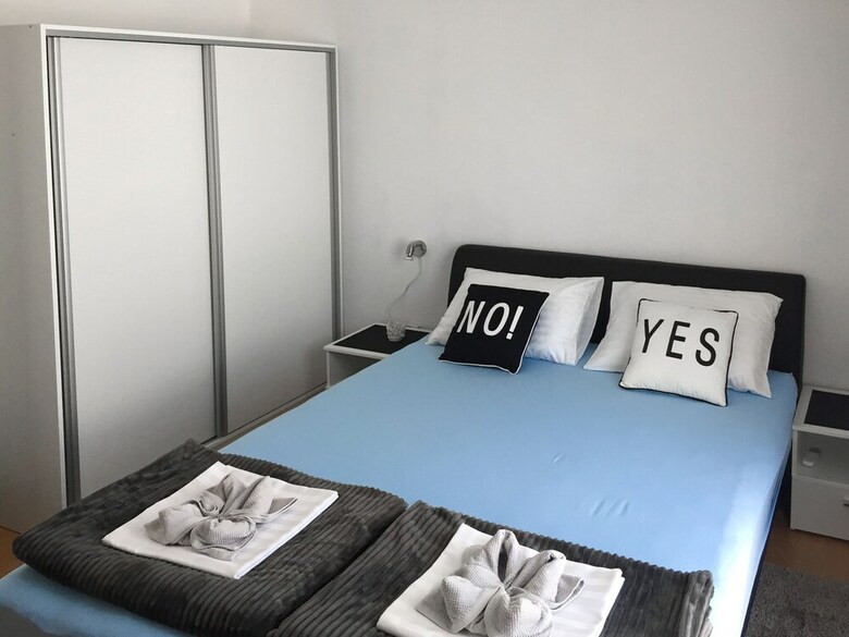 Apartamentos Logos Guesthouse