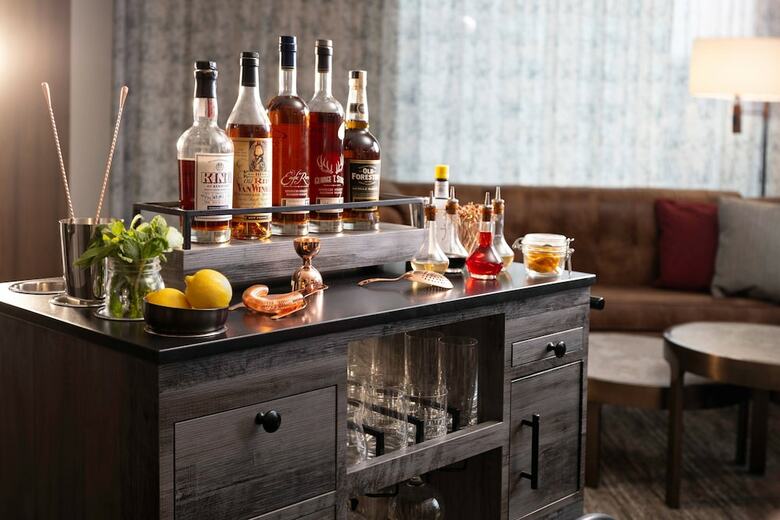 Hotel Distil, Autograph Collection