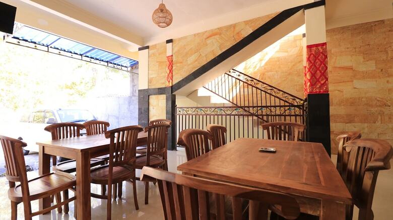 Hotel Sukawati Inn